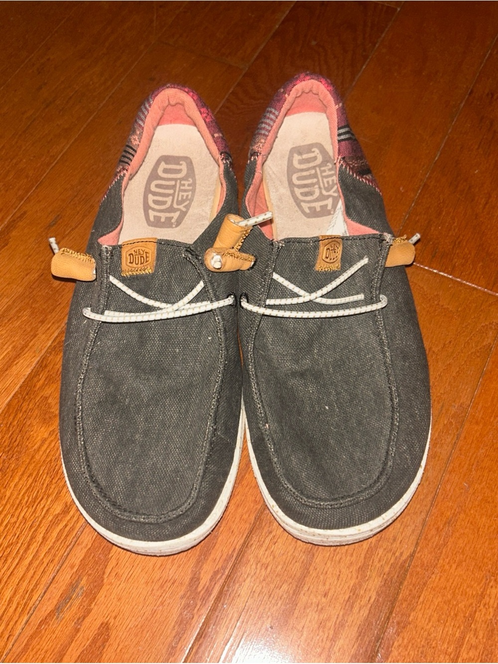 Hey Dude Women’s Wendy Funk Baja Slip-On Loafers Size 7 in Great Condition - Picture 2 of 6